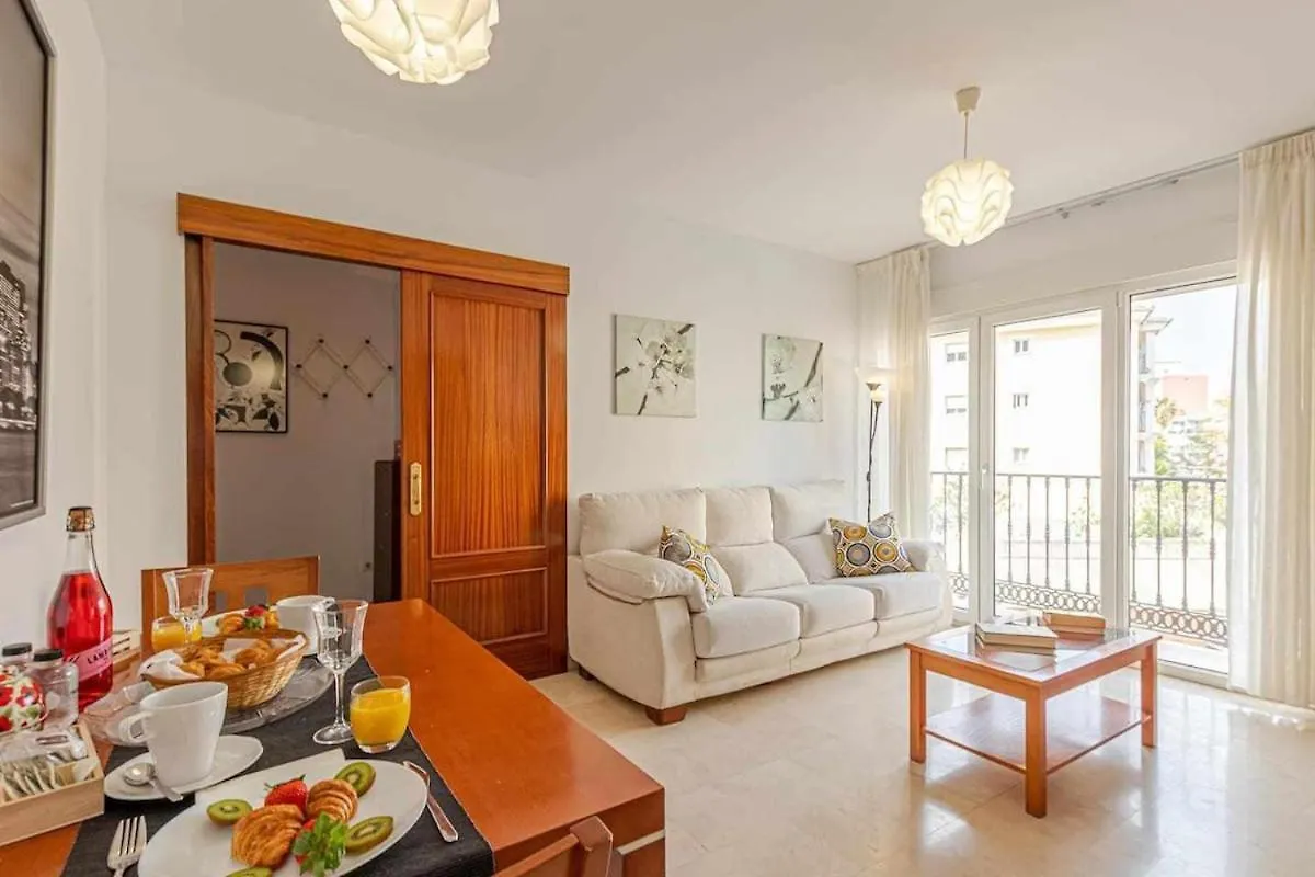 797 Holiday Rentals - Elegante apartamento para 2 en Torremolinos.