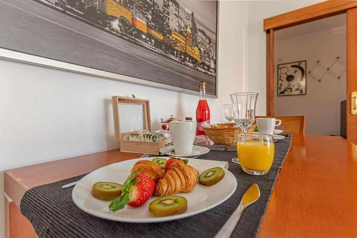797 Holiday Rentals - Elegante apartamento para 2 en Torremolinos.